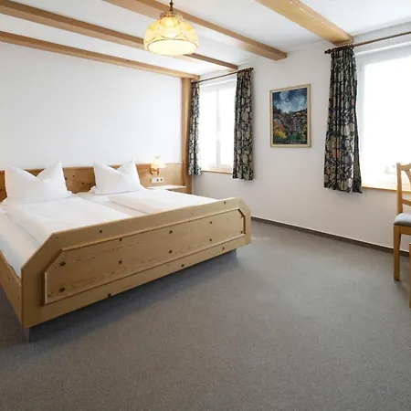 乡村宾馆 宾馆 *